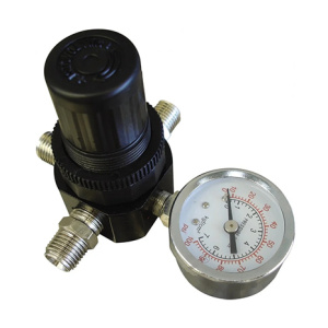 VOYLEТ AR-804 регулятор давления с манометром на краскопульт